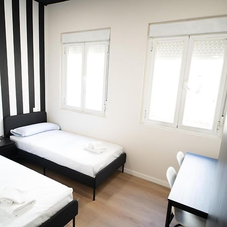 Adventure Hostel Madrid Buitenkant foto