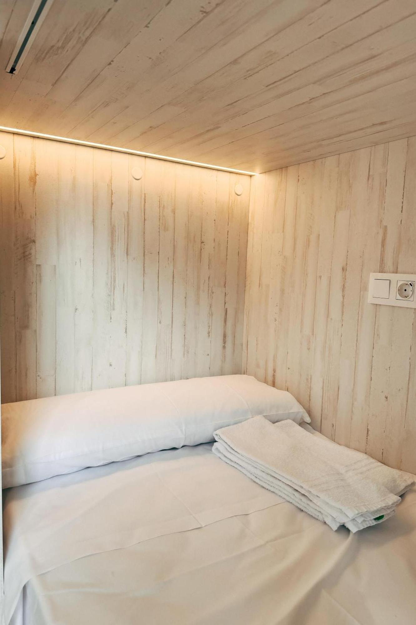 Adventure Hostel Madrid Buitenkant foto