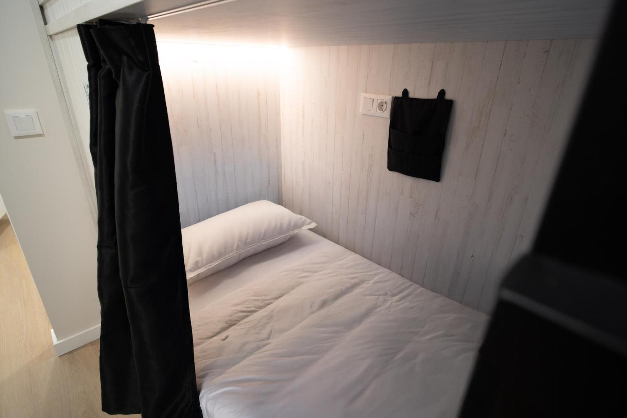 Adventure Hostel Madrid Buitenkant foto